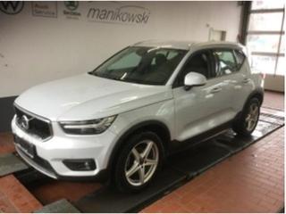 Volvo XC40 T2 2WD *Momentum Pro*Navi+CarPlay+RFK+Stzhz