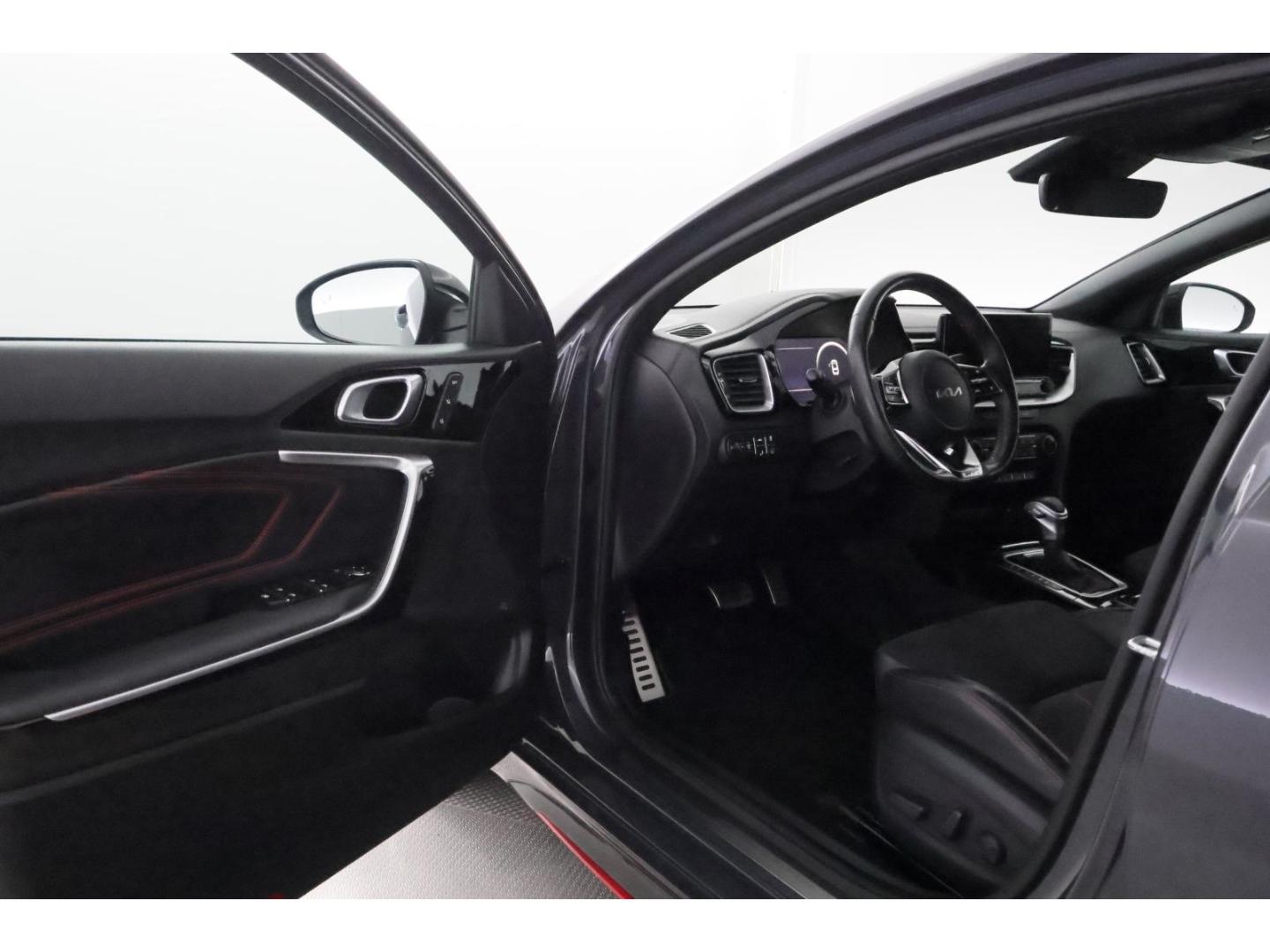 Kia ProCeed 1.6T-GDI sw Aut.GT+LED+VIRTUAL+KAMERA