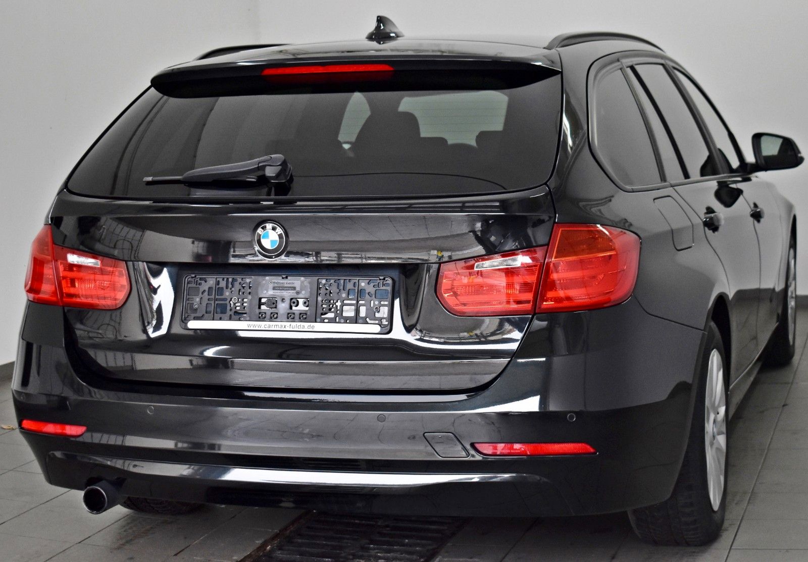 Fahrzeugabbildung BMW 316i Touring Navi,Bi-Xenon,SH,PDC,Comfort-Paket