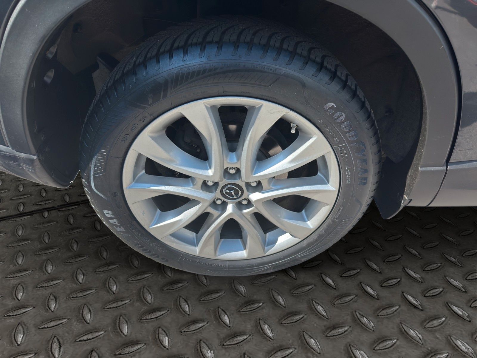 Fahrzeugabbildung Mazda CX-5 Sports-Line AWD Automatik/Leder/Navi/Xenon