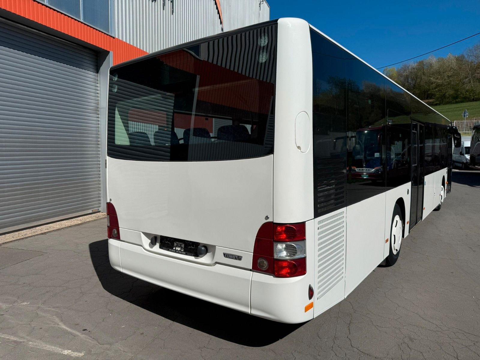 MAN  2015 - Image 7 of 28