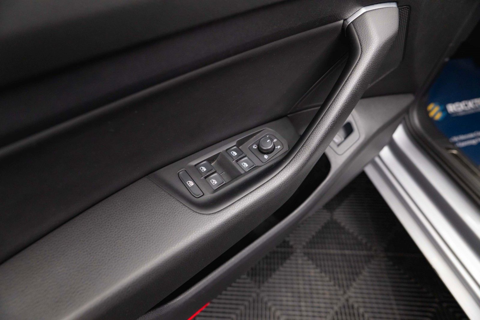 Fahrzeugabbildung Volkswagen Arteon R-Line+ | ACC | Massage | LED | 19 Zoll