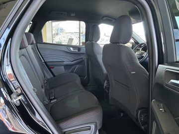 Ford Kuga 1.5 EcoBoost ST-Line Winterpaket