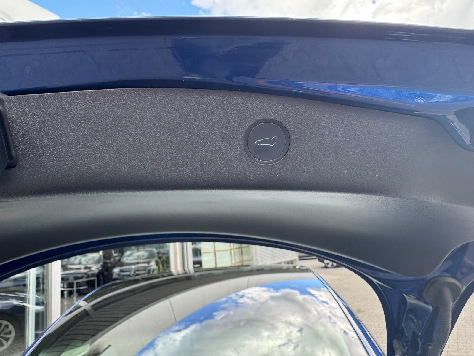 Fahrzeugabbildung Tesla Model 3 RWD PANO+LED+NAVI+SHZ+KAMERA+ACC+WP
