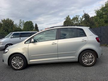 Volkswagen Golf - 6