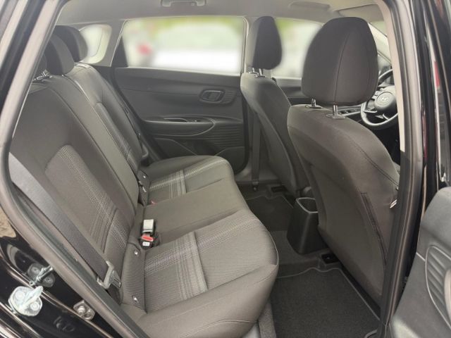 Fahrzeugabbildung Hyundai i20 FL (MY25) 1.0 T-GDI 100 PS Select Funktionsp