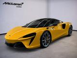 McLaren Artura / MSO Volcano Yellow / Full Carbon Fibre - McLaren Artura: Coupe