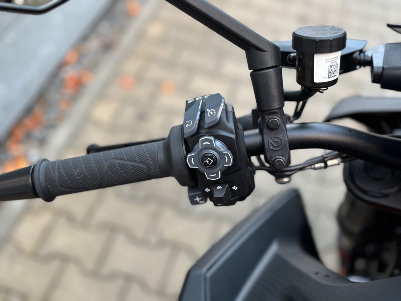 Fahrzeugabbildung KTM 1390 Super Duke R Evo 2024 Techpack, Remus