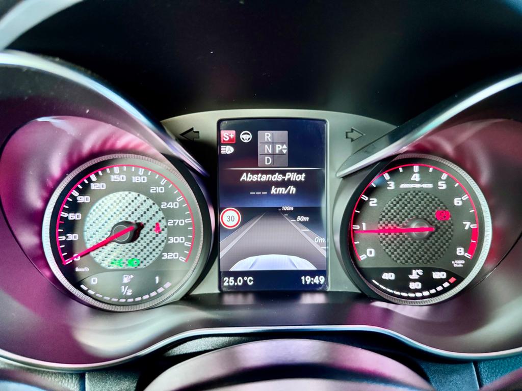 Mercedes-Benz C 63 AMG