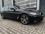 BMW 540 5 Touring 540 d xDrive - BMW mit Diesel-Antrieb: Kombi