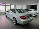 Mercedes-Benz C 180 CGI BlueEfficiency*Bi-Xenon*Comand*SHZ* - Mercedes-Benz C 180: Cgi Blueefficiency