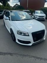 Audi S3 8PA - Audi S3 mit Benzin-Antrieb: Limousine, 8p