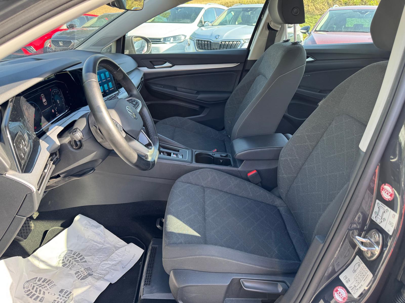 Volkswagen Golf VIII 1.0 eTSI *DSG*LIFE*PDCHI+VO*NAVI*ACC*D, миниатюра 7