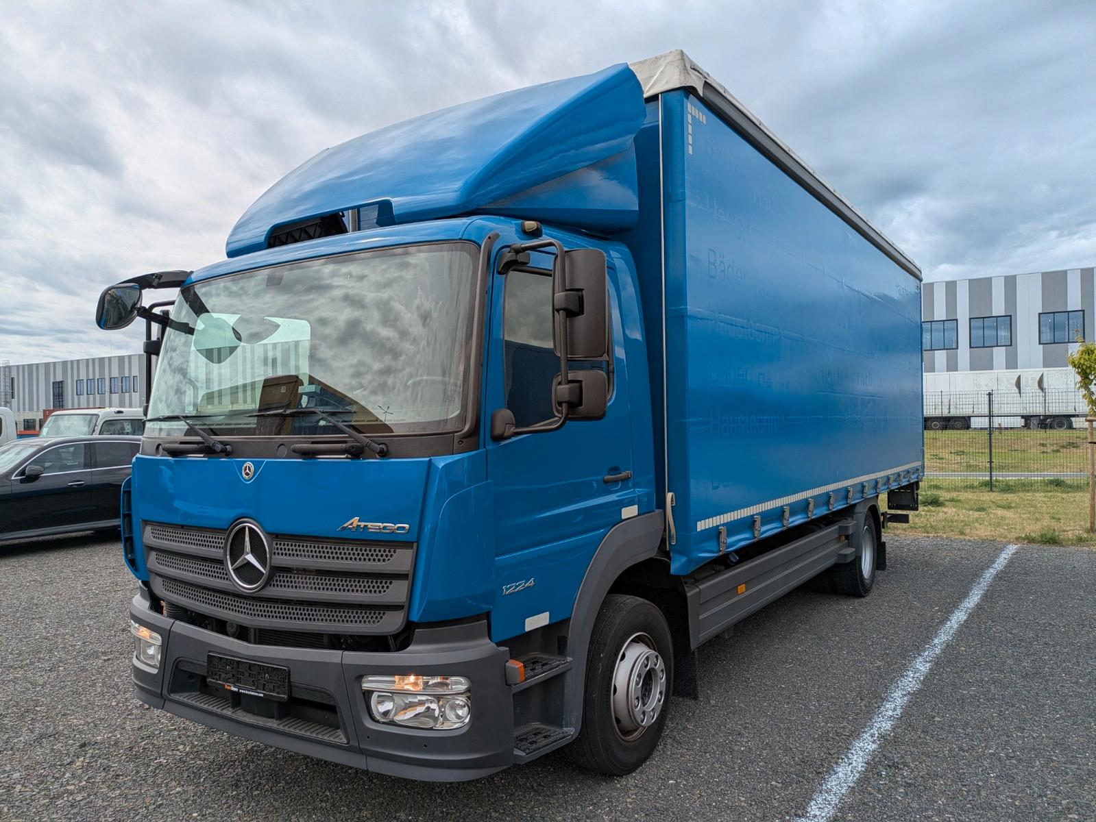 Mercedes-Benz Atego 1224L stake body + tarpaulin + tailgate