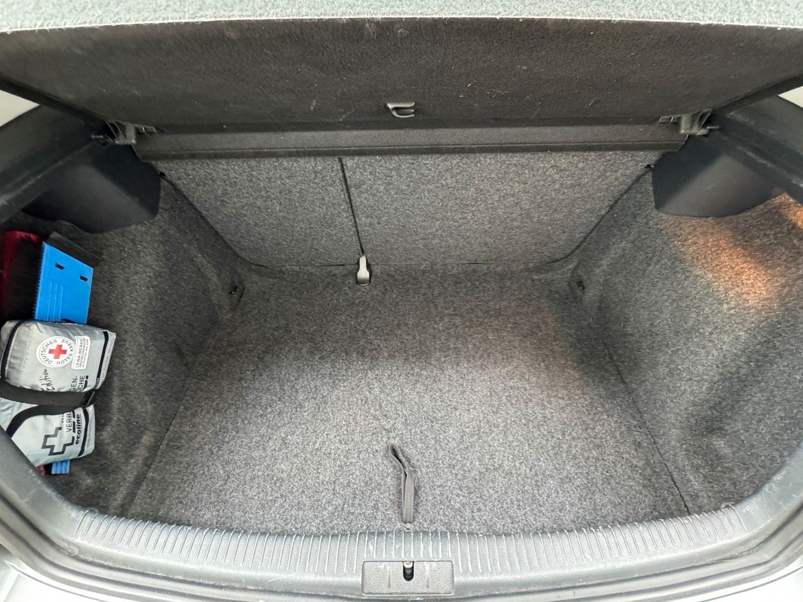 Volkswagen Golf 2009 — photo 15