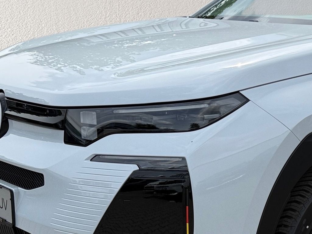Fahrzeugabbildung Citroën C5 Aircross Hybrid 145 TEAM D mit Winter Paket