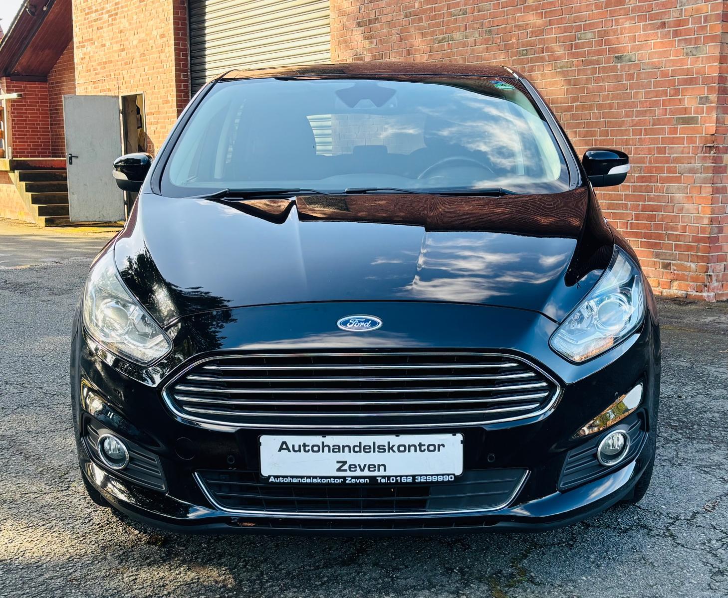 Ford S-Max Titanium/2.0TDI/5Sitzer/Xenon/SHZ/Navi