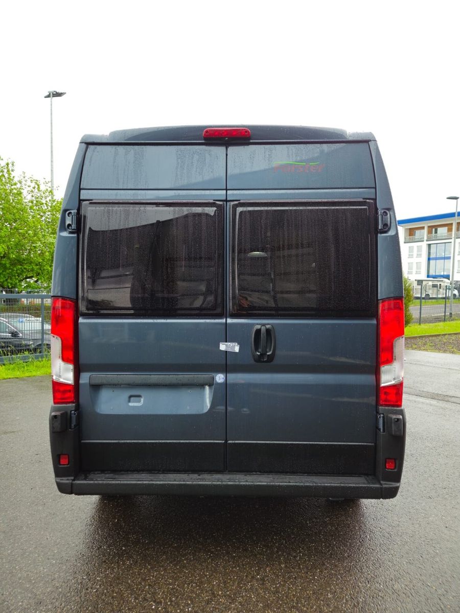 Fahrzeugabbildung Forster Vantasy FV599HB Autom.140PS