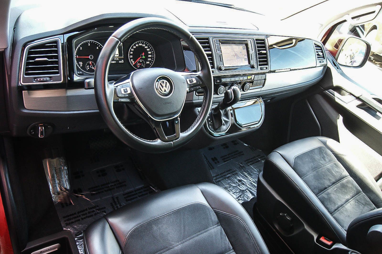 Fahrzeugabbildung Volkswagen T6 Multivan 20TDI Generation Six LED NAVI 1.HAND