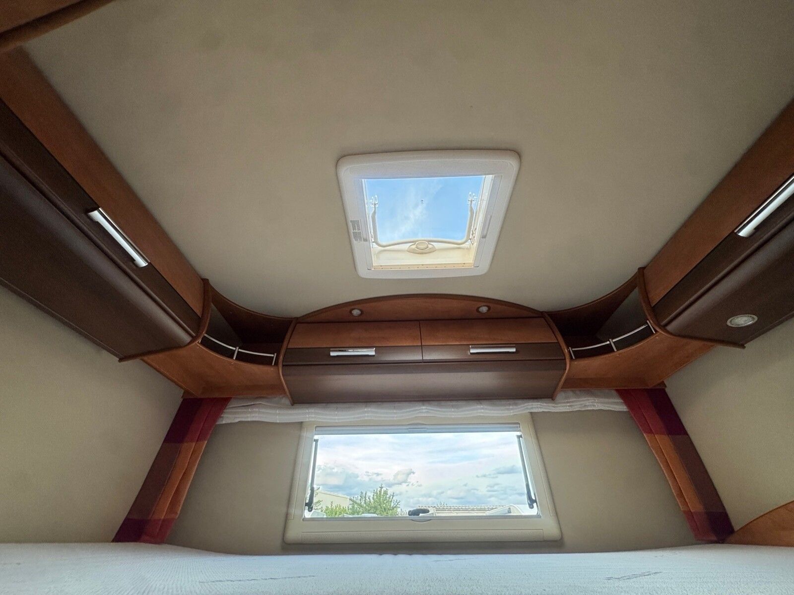 Fahrzeugabbildung Carthago c-tourer I I 138 SAT,Solar,Wechselrichter