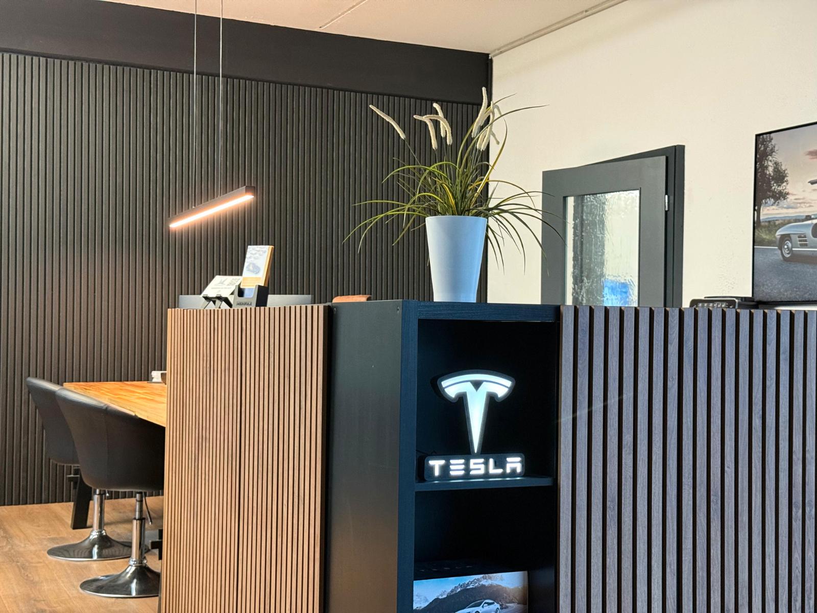 showroom-image-main