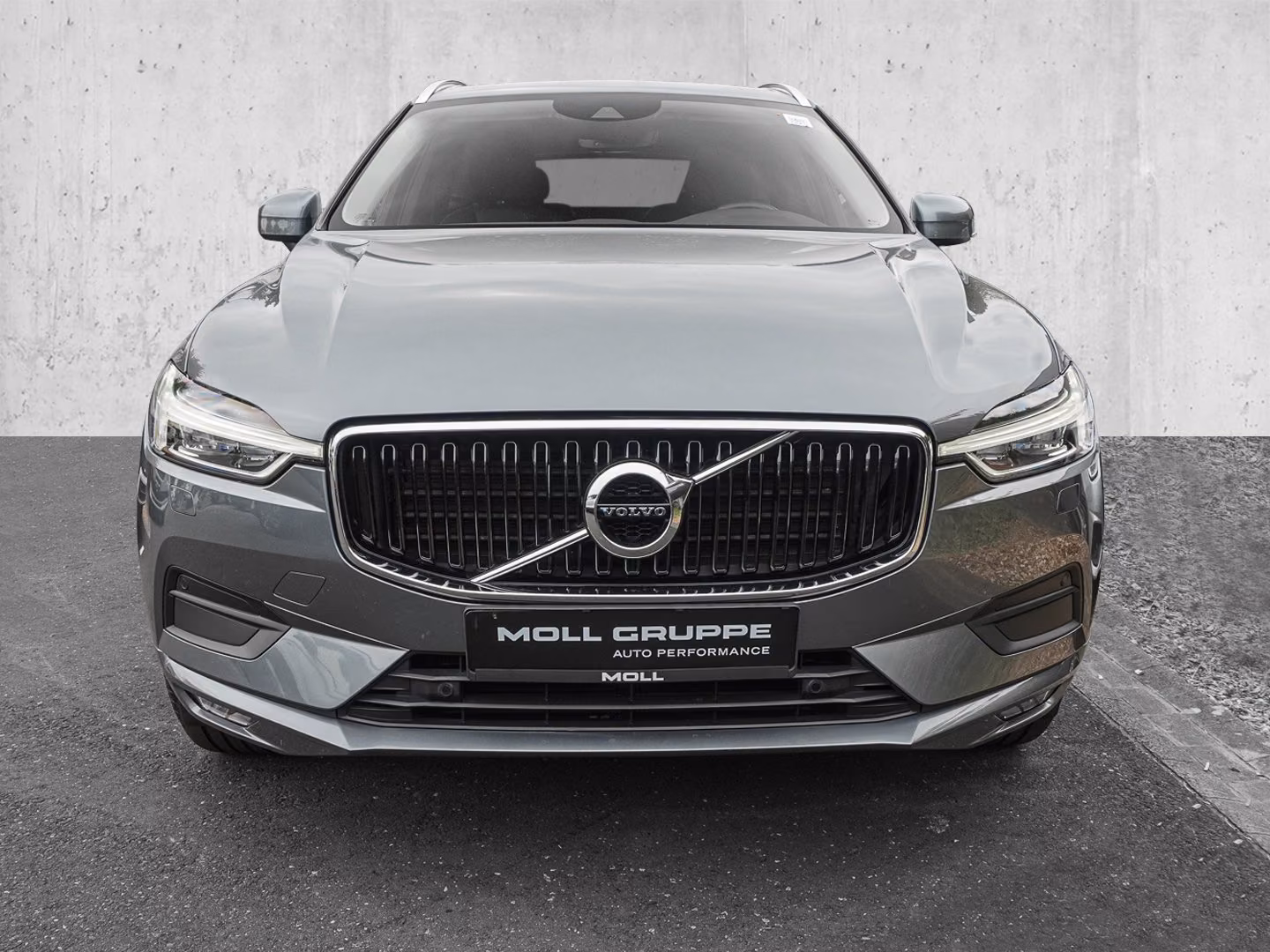 Volvo XC60 B4 D AWD Momentum Pro 19ZOLL FRONTHZG BLIS