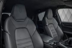 Cayenne Turbo GT BLACK/BLACK CERAMIC CARBON