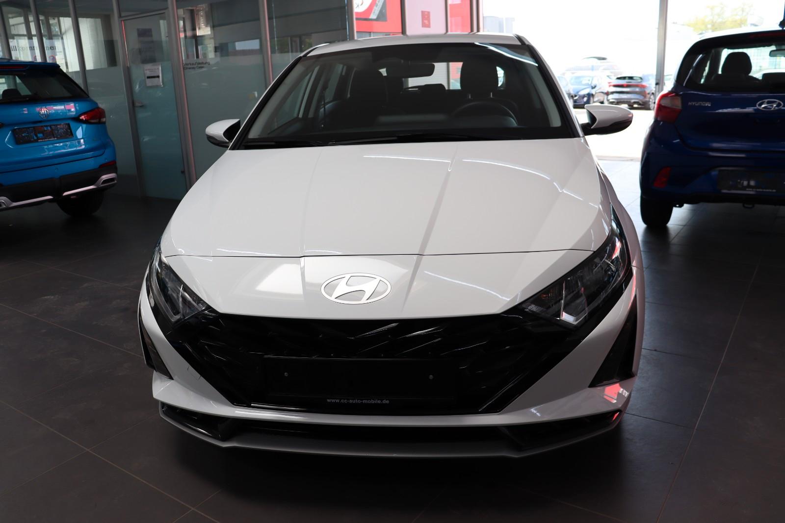 Hyundai i20 1.0 Trend Navi SHZ Alu R-Cam T-Mat