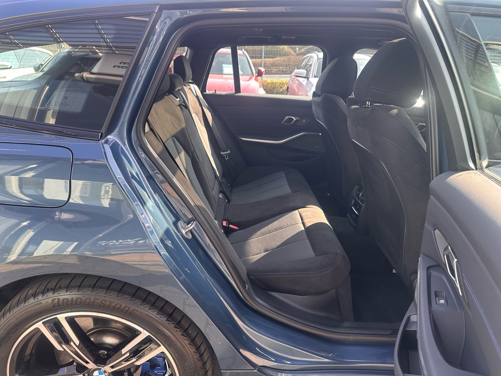 BMW 330 - Bild 18