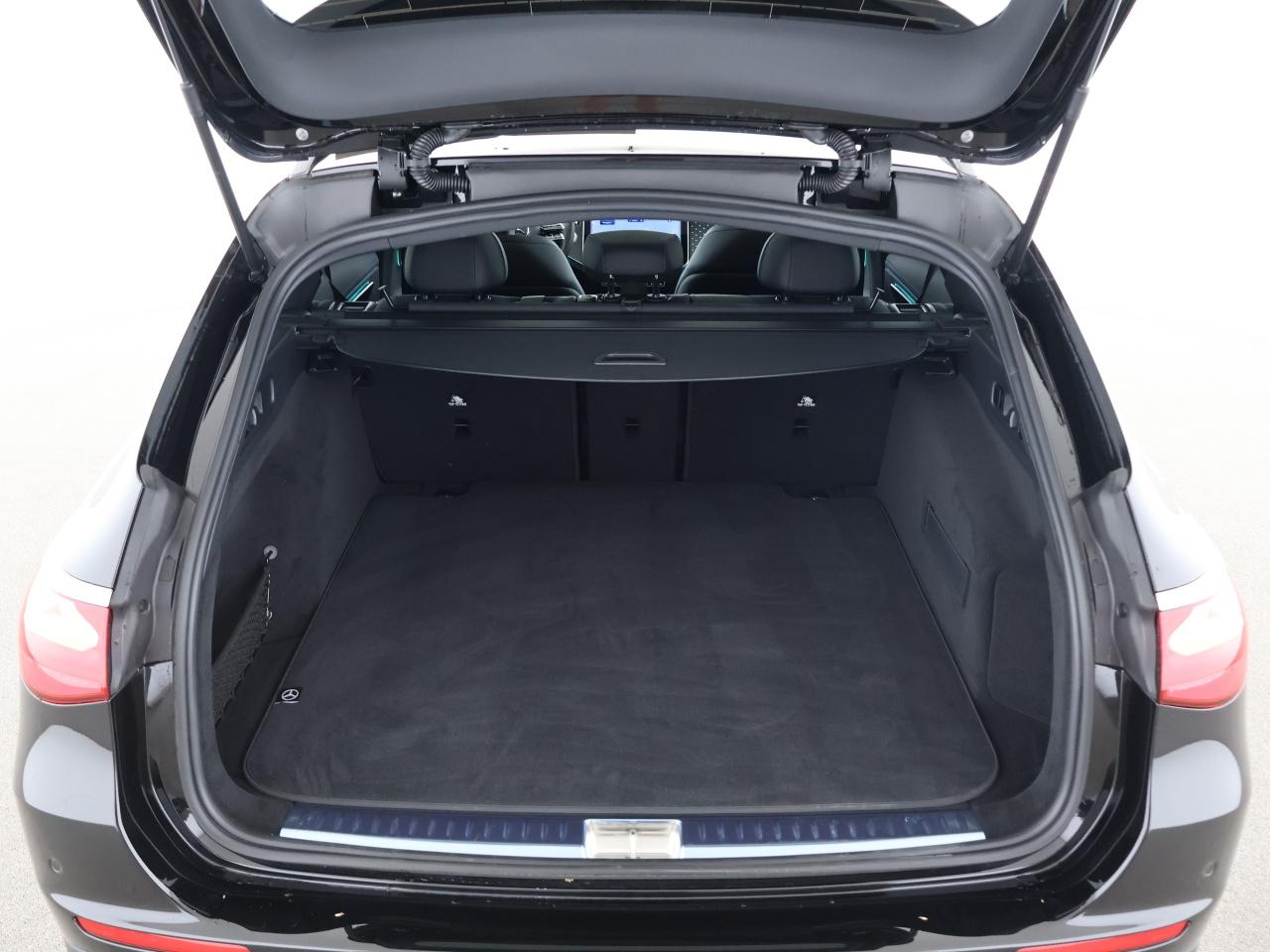 Mercedes-Benz E 220 d T AMG Night Pano AHK 20 Zoll Burmester
