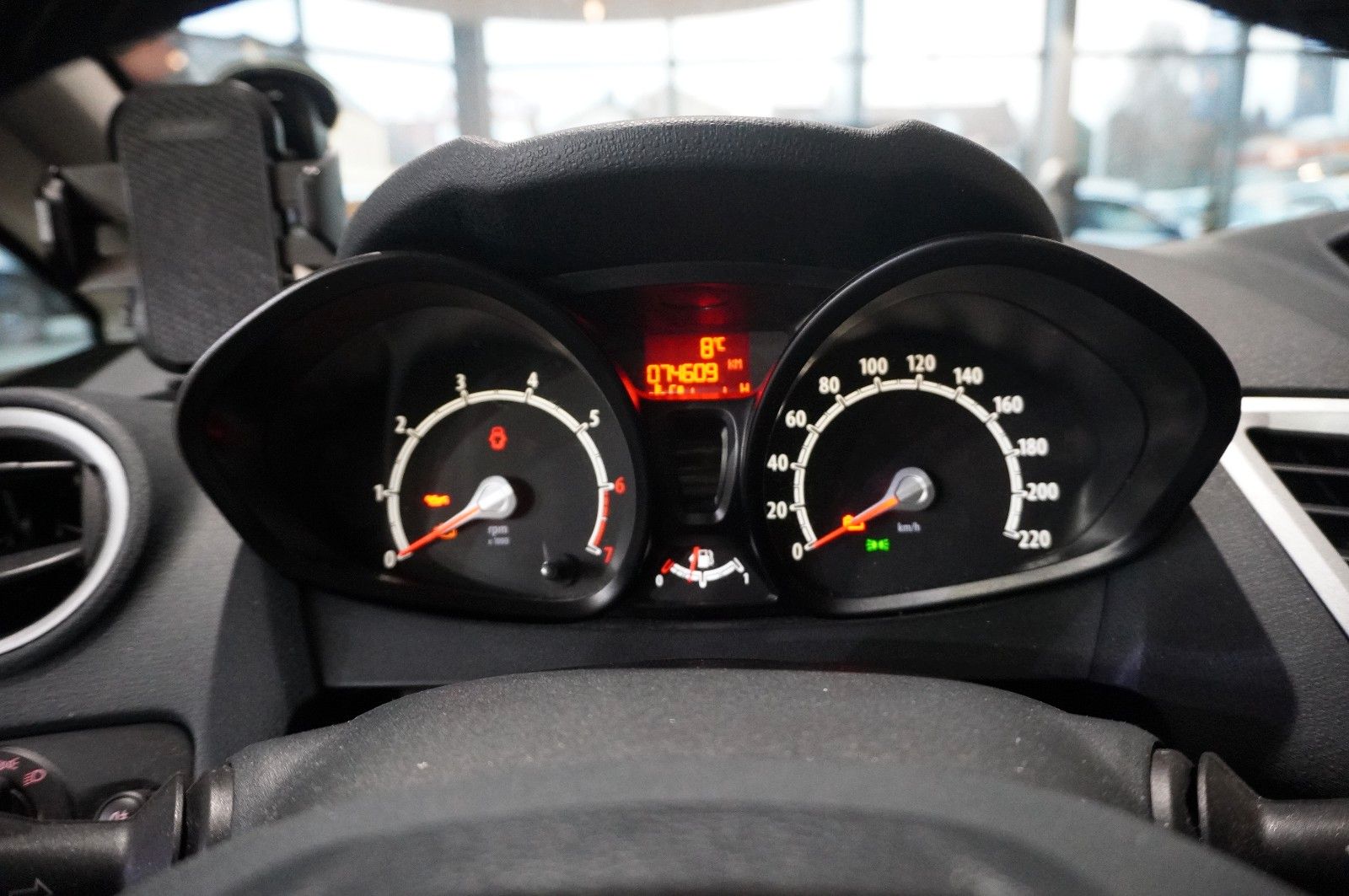 Fahrzeugabbildung Ford Fiesta 1.3 CHAMPIONS EDIT. 3-TÜR KLIMA/SHZ/USB