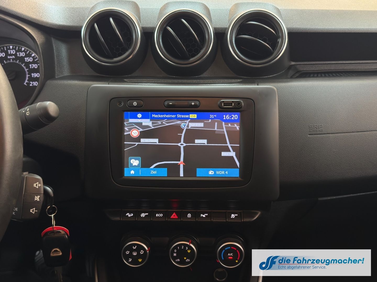 Fahrzeugabbildung Dacia Duster II Prestige 4WD Navi ACC Apple CarPlay An
