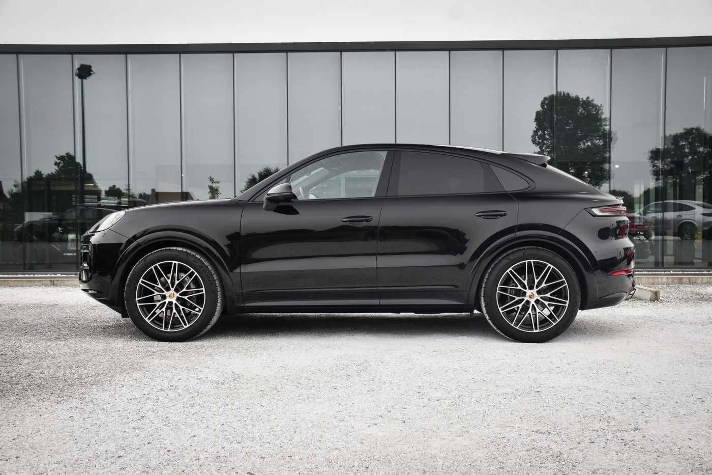Porsche CAYENNE Coupé 3.0 SportDesign Airsuspens Innodri imagem 3