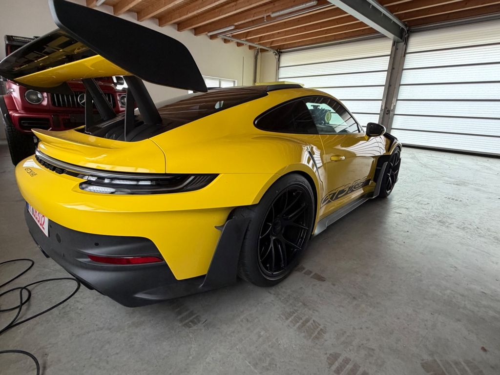 Image of Porsche 992