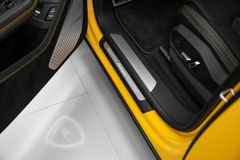 Performante YELLOW MASSAGE B&amp;O PANO SERVICE