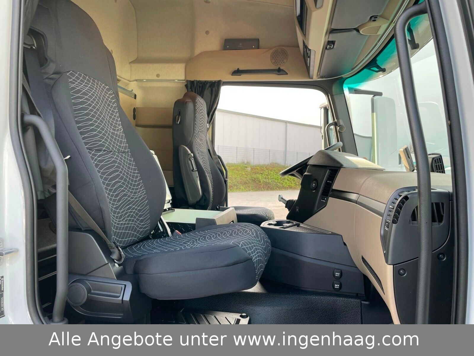 Fahrzeugabbildung Mercedes-Benz Actros 1845 LS Stream Space