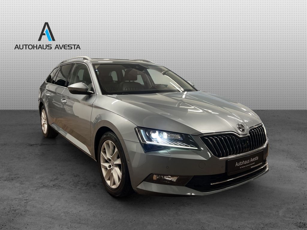 Skoda SUPERB STYLE/ 1.HAND/ GARANTIE/ PANO/ ASSIST. Skoda SUPERB STYLE/ 1.HAND/ GARANTIE/ PANO/ ASSIST.