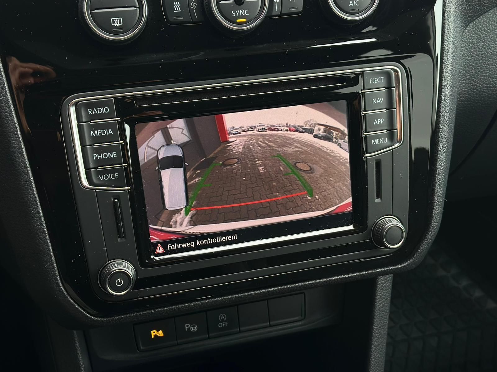 VW Caddy Maxi 2.0TDI HIGHLINE* BIXEN#SHZ#SH#FH#ACC - Image 22