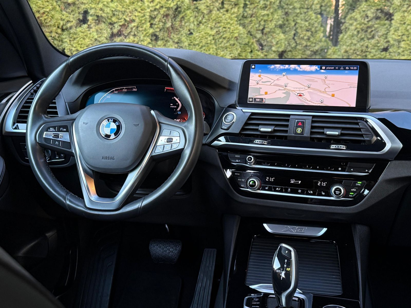 Fahrzeugabbildung BMW X3 xDrive Aut. 20i LED+NAVI+SHZ+LIVE+SPORT+LEDER