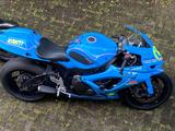 Suzuki GSX-R 750 K7 mit Traktionskontrolle - SUZUKI TR