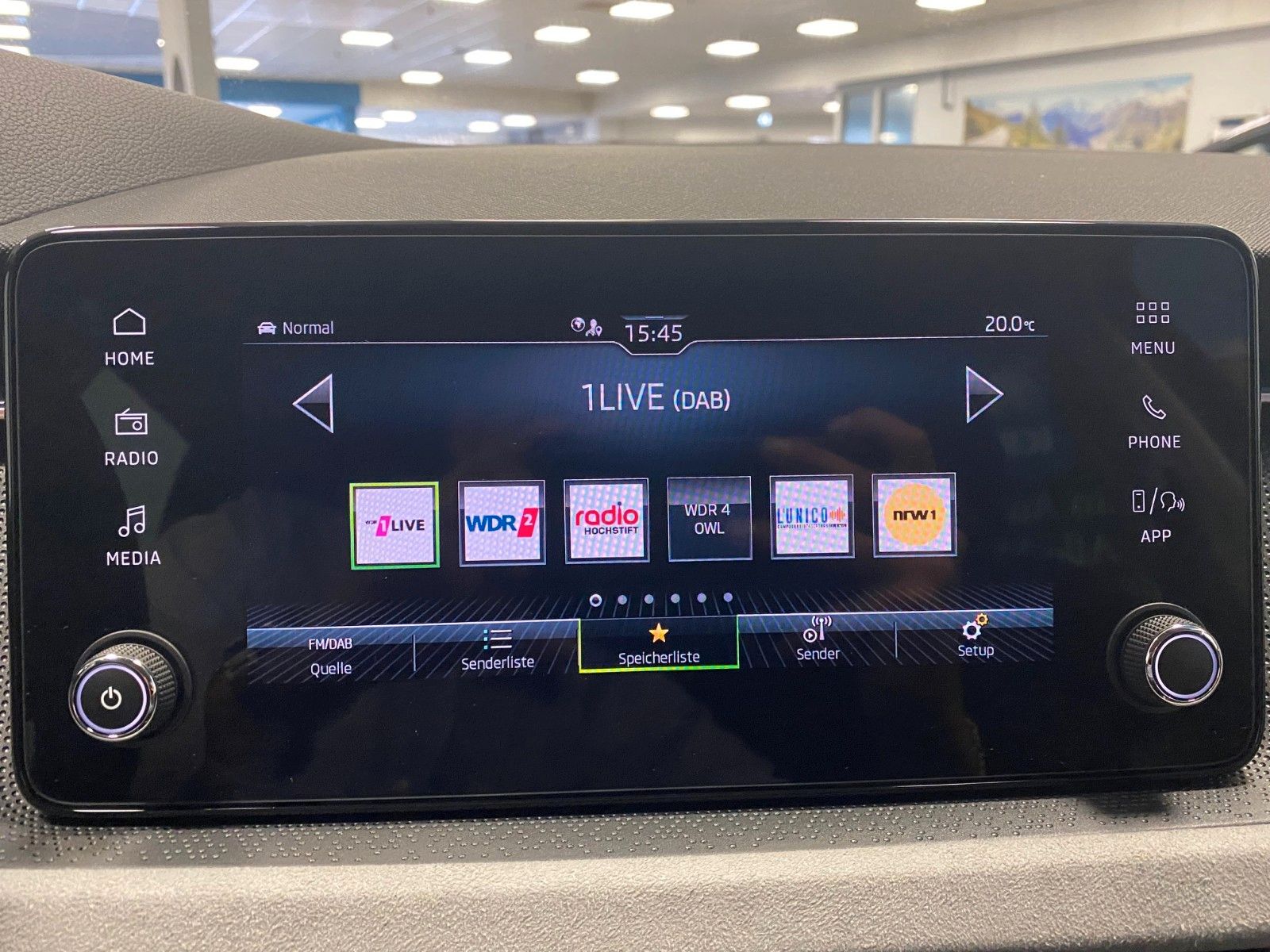 Fahrzeugabbildung SKODA Kamiq 1.5 TSI DSG 130 Jahre Selection+Garantie 5