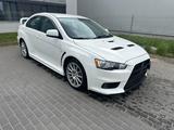 Mitsubishi Lancer 2.0 16V MIVEC Evolution Evolution - Mitsubishi Lancer Evolution mit Benzin-Antrieb