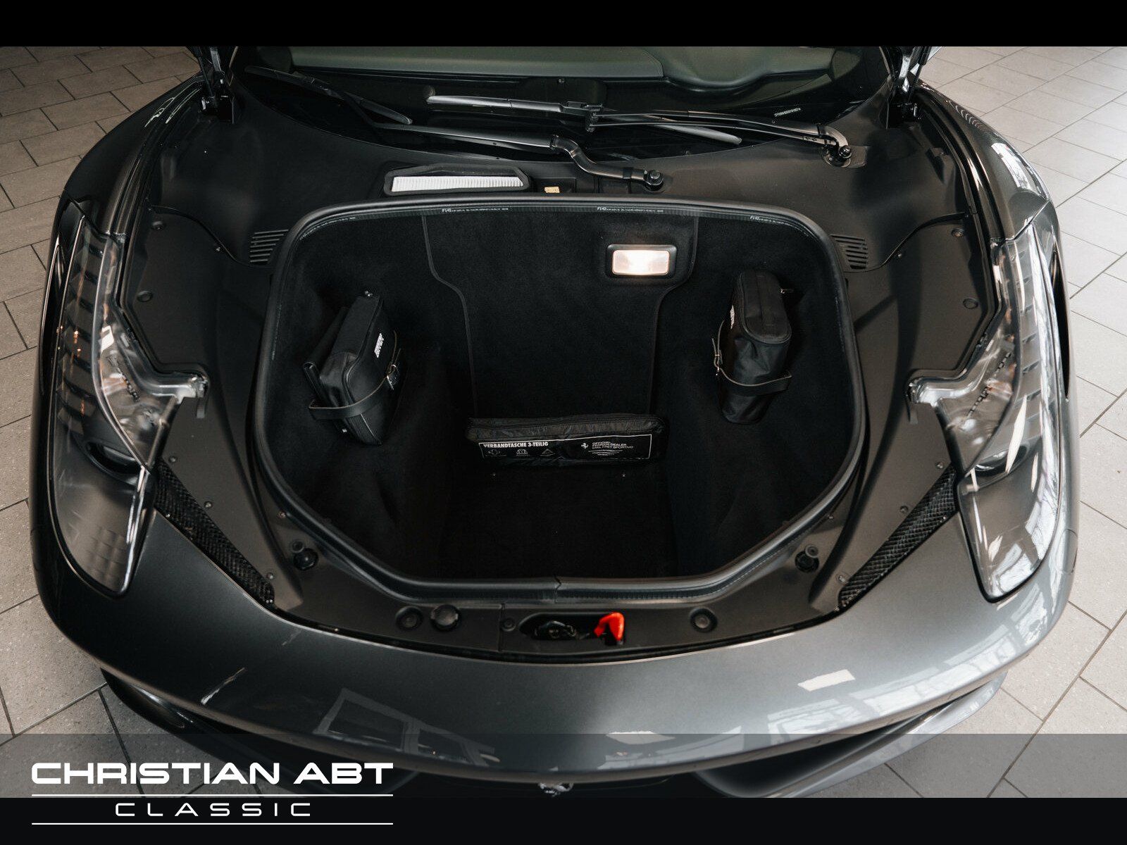 Fahrzeugabbildung Ferrari 458 Spider Lift Daytona Carbon Power15