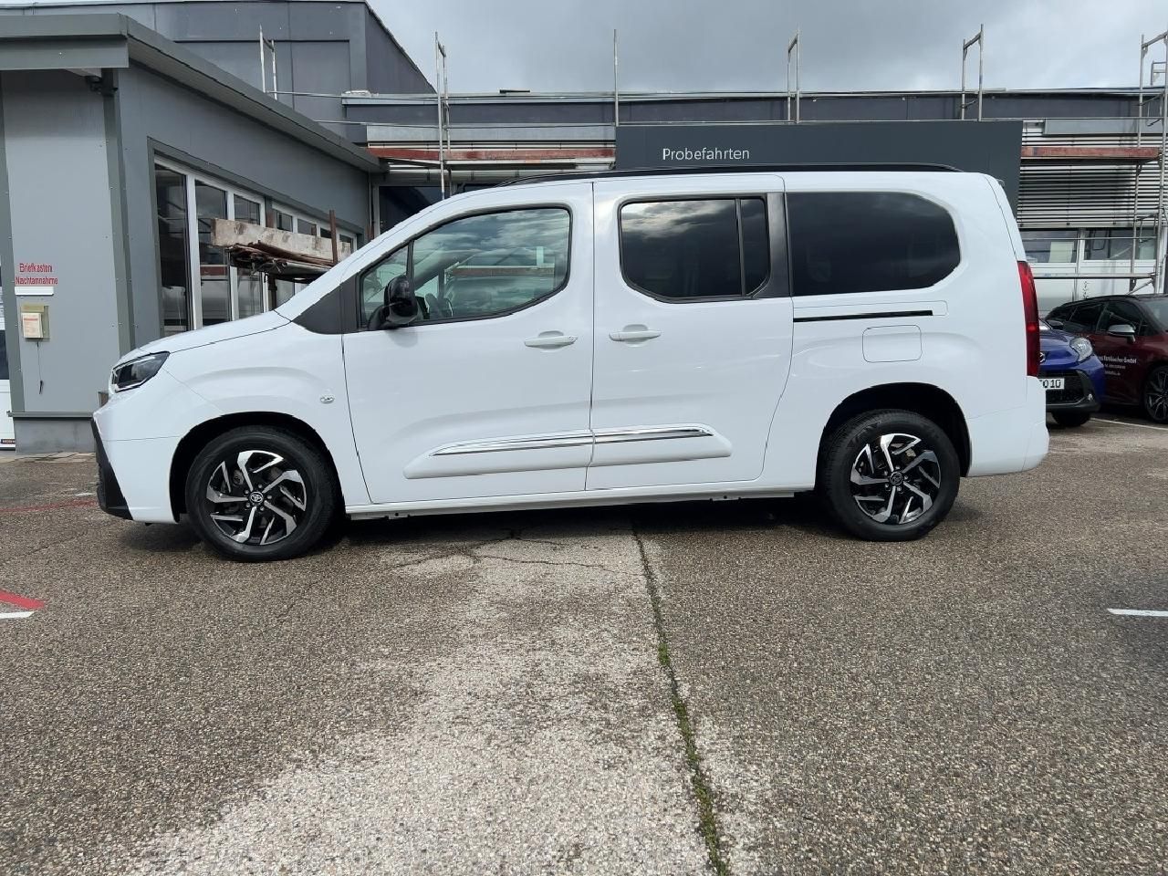 Fahrzeugabbildung Toyota Proace City Verso L2 Team Deutschland *7 Sitzer
