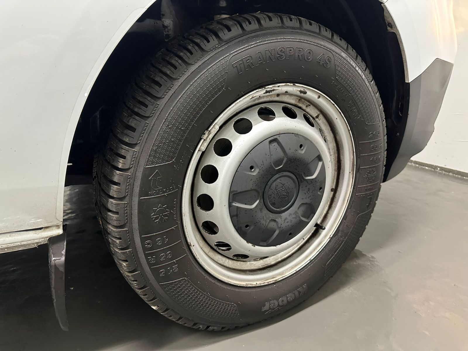 Fahrzeugabbildung Ford Transit Custom 320 L1H1 Trend* 9-SITZE *KLIMA*