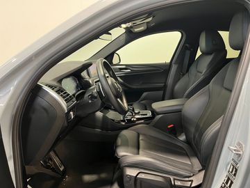 BMW X4 - 11