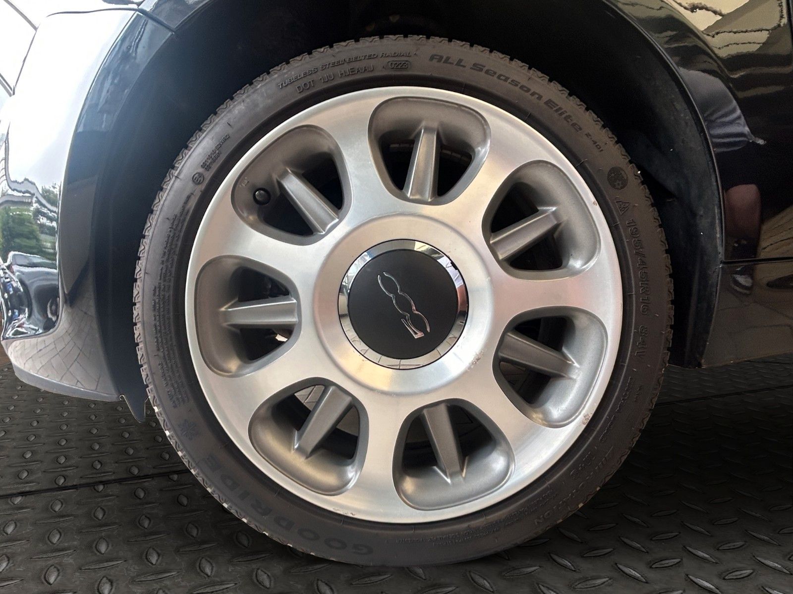 Fahrzeugabbildung Fiat 500 Lounge Cabrio/Klima/Alufelgen/