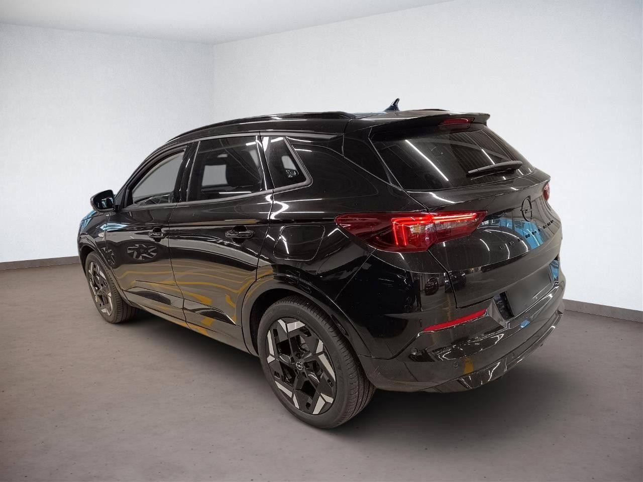 Fahrzeugabbildung Opel Grandland (X) 1.6T GSe HYBRID 4X4 NAVI/LED/SPORT