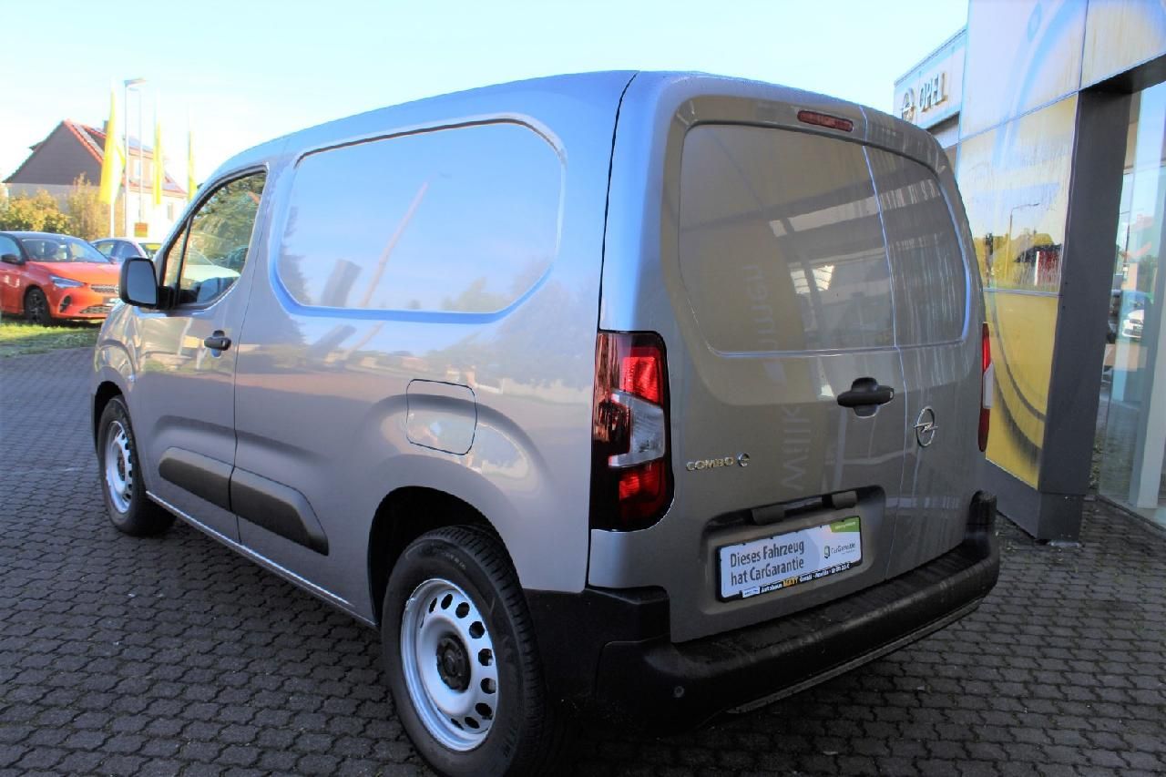 Fahrzeugabbildung Opel Combo E Cargo - e Edition