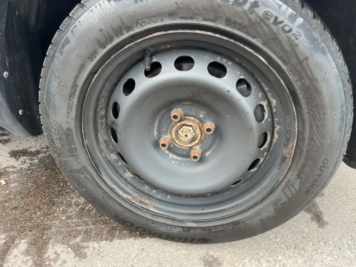 Fahrzeugabbildung Dacia Dokker Stepway TCe 130